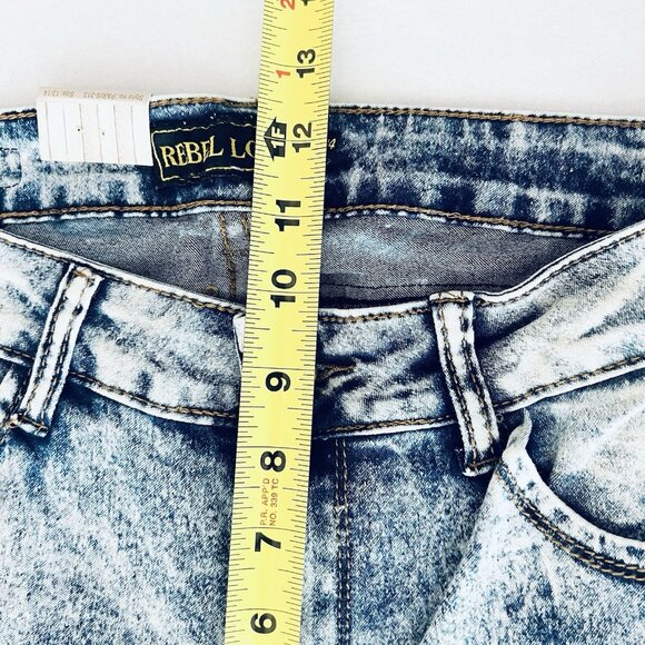 Rebel Love Women Distressed Patch Acid Wash Blue Skinny Stretch Jeans 13/14 NWT - Picture 10 of 12